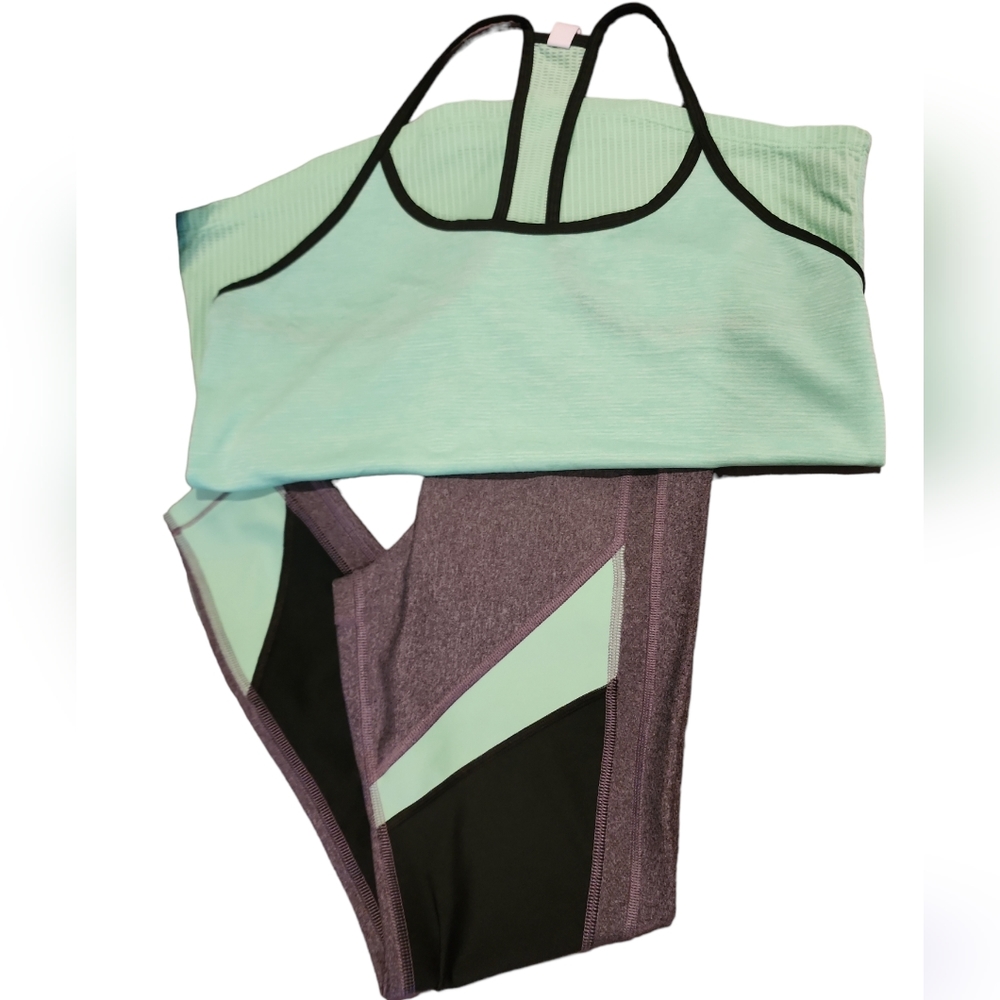 Women's Under Armour heat gear
